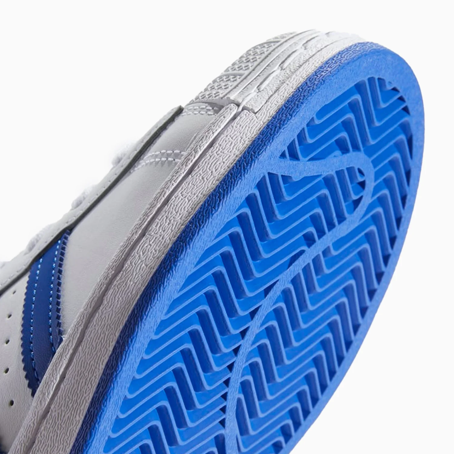 Men's Superstar Athletic Shoes - Image 10