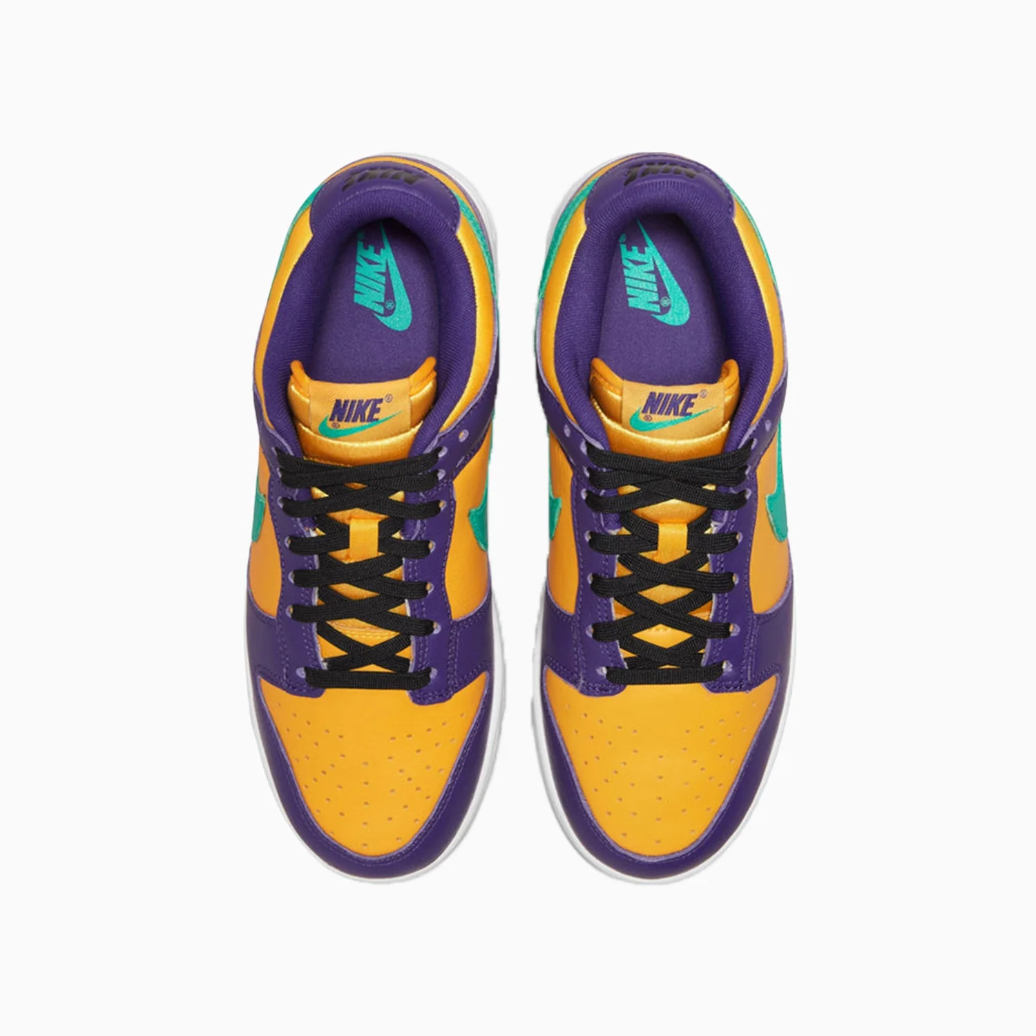 Women's Nike Dunk Low X  Lisa Leslie - Image 4